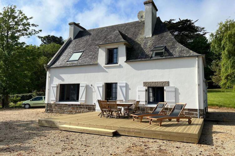 Breton Holiday Home With Sea View, Plougasnou Kültér fotó